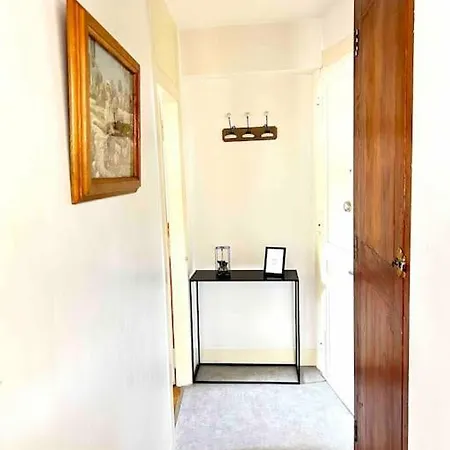 Au Bord De La Furieuse, Proche De La Grande Saline Et Des Thermes De Apartment